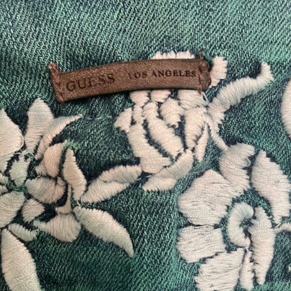 Guess jean jacket - Picture 2 of 4